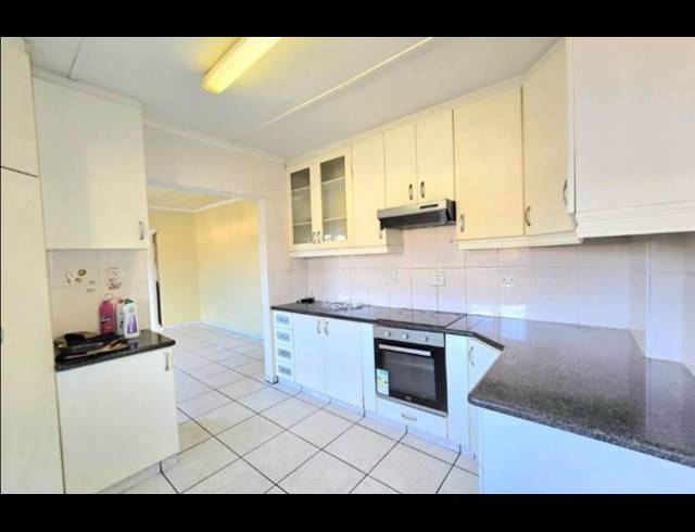 4 BEDROOM HOUSE FOR SALE IN ARBORETUM